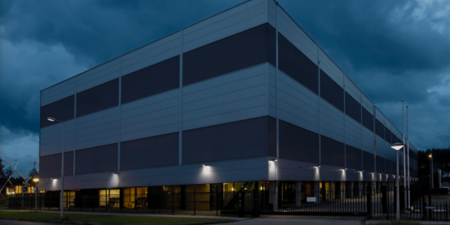 RoyaleHosting in 2023: Equinix migration, DDoS improvements, and network expansion